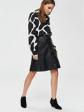 Selected GONNA IN PELLE, Black, highres - 16066840_Black_008.jpg