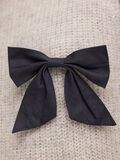 Selected BOW  BROOCH, Black, highres - 16095507_Black_004.jpg