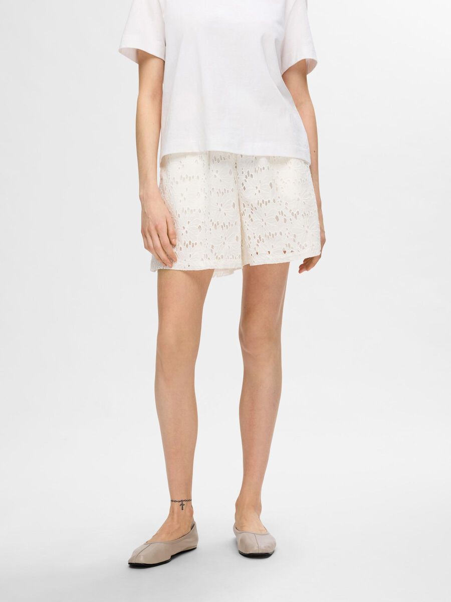 Selected BRODERIE ANGLAISE SHORTS, Snow White, highres - 16095103_SnowWhite_003.jpg