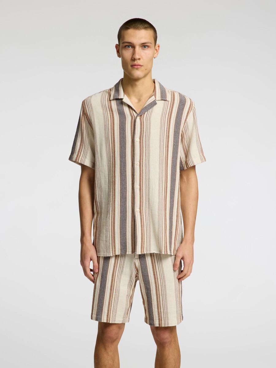 Selected COTTON SHORT SLEEVED SHIRT, Egret, highres - 16089552_Egret_1165892_003.jpg