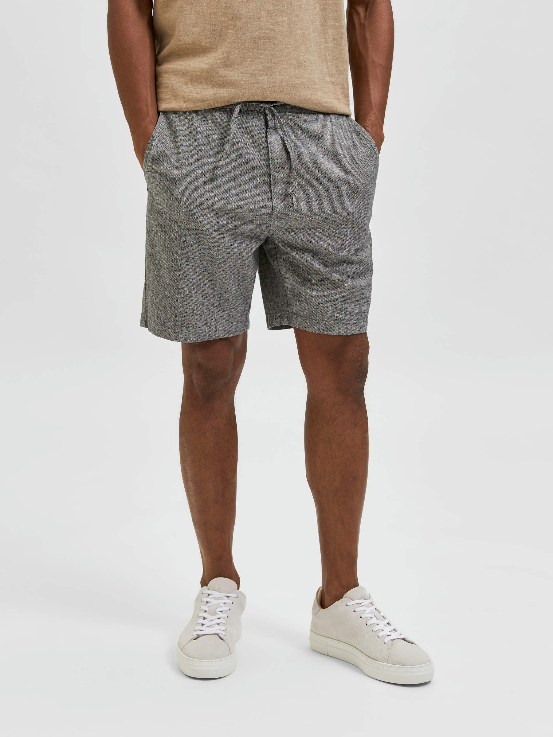 Black LINEN BLEND SHORTS | Selected®
