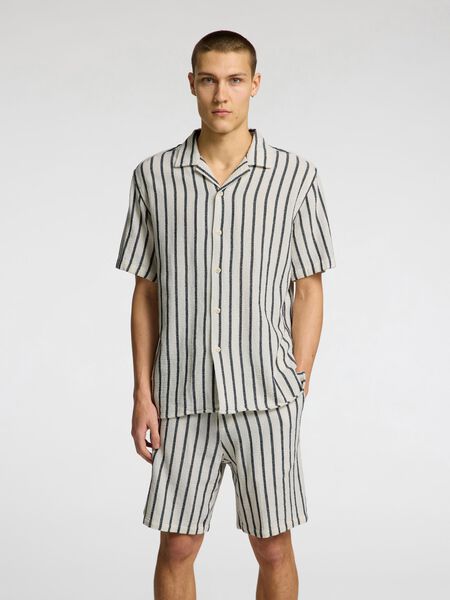 Selected COTTON SHORT SLEEVED SHIRT, Egret, highres - 16089552_Egret_1177946_003.jpg