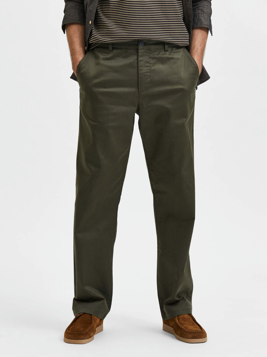 Selected 220 LOOSE FIT FLEX CHINOS, Forest Night, highres - 16080159_ForestNight_003.jpg
