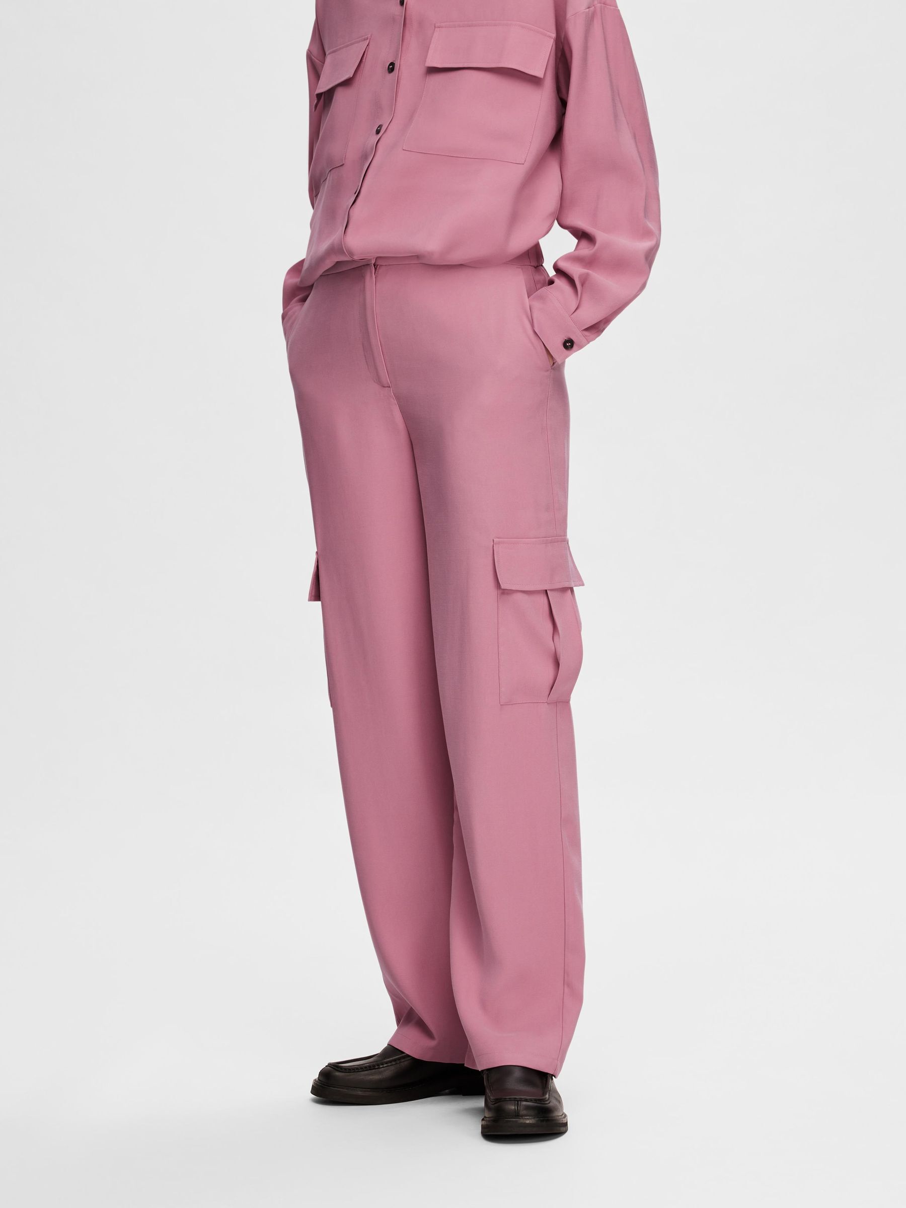 HIGH WAISTED CARGO TROUSERS Brown SELECTED FEMME