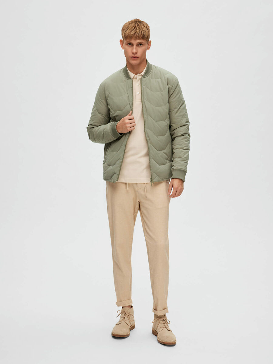 Selected ACOLCHADO RE:DOWN® CAZADORA BOMBER, Vetiver, highres - 16087387_Vetiver_005.jpg