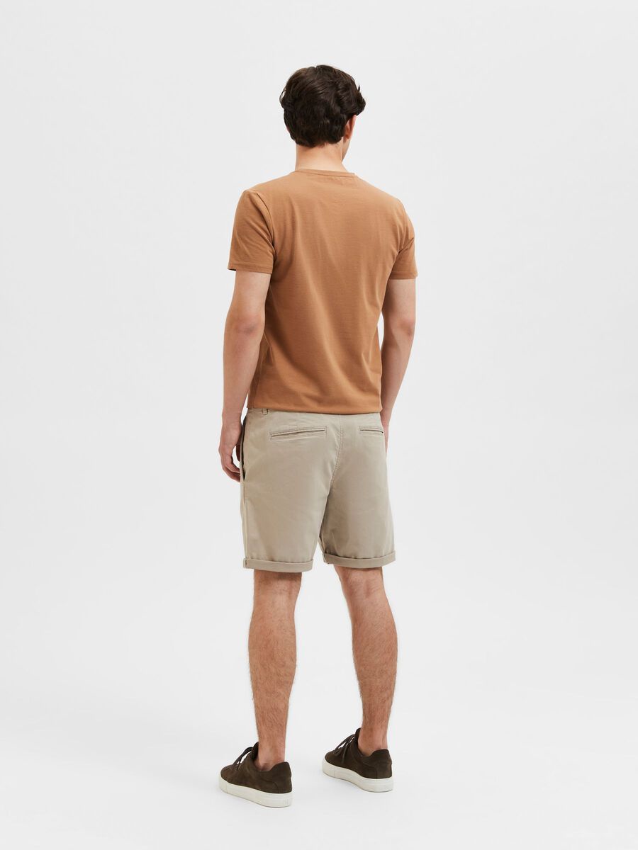 Selected CLASSIC CHINO SHORTS, Pure Cashmere, highres - 16087639_PureCashmere_004.jpg