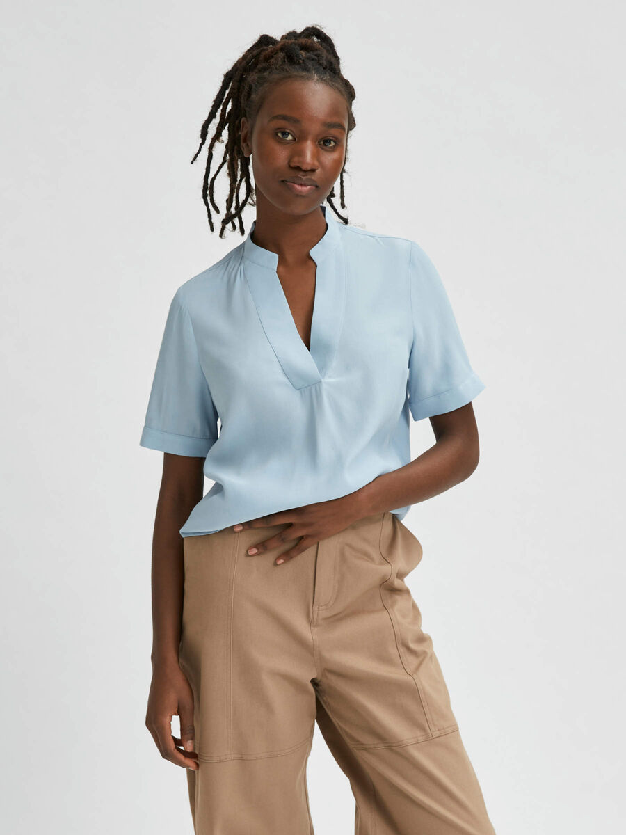 Selected DYB V-HALS - BLUSE, Cashmere Blue, highres - 16072934_CashmereBlue_003.jpg
