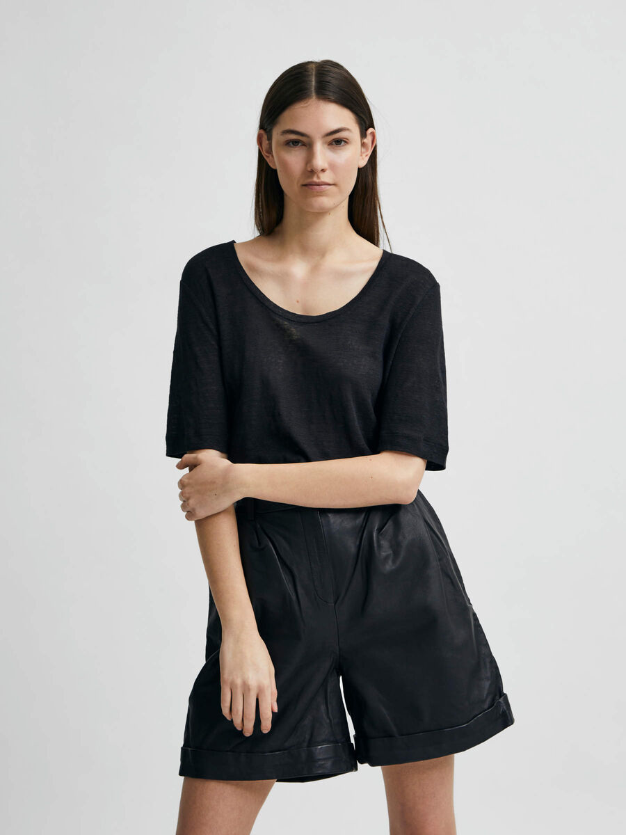 Selected THIN LINEN U-NECK T-SHIRT, Black, highres - 16079542_Black_003.jpg