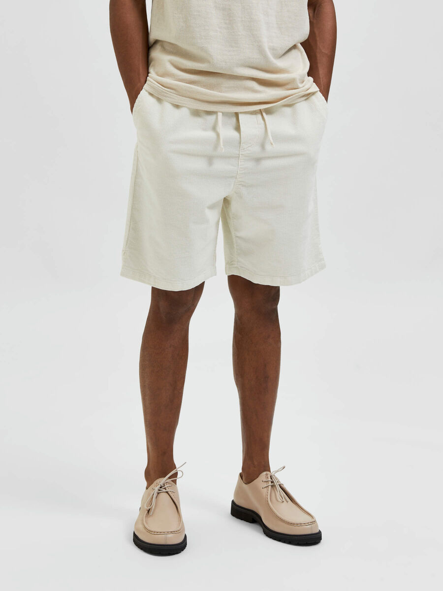 Selected VELOUR- SHORTS, Cloud Dancer, highres - 16083589_CloudDancer_003.jpg