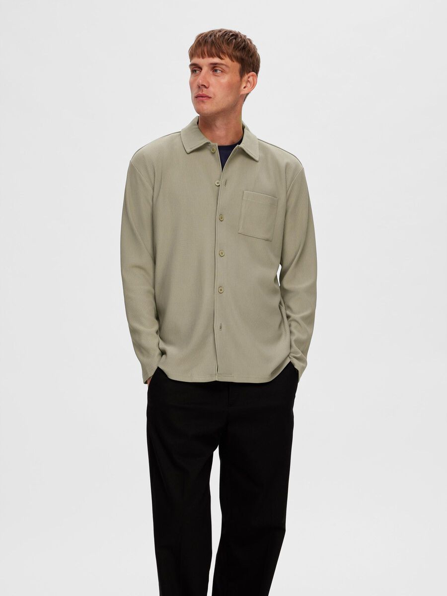Selected PLISSÉ PLEATED SHIRT, Vetiver, highres - 16093346_Vetiver_003.jpg