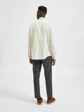 Selected CHECKED SHIRT, Cloud Cream, highres - 16086540_CloudCream_967385_004.jpg