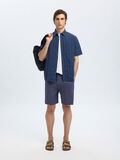 Selected CORTE HOLGADO SHORTS EN MEZCLA DE LINO, Oceana, highres - 16097541_Oceana_008.jpg