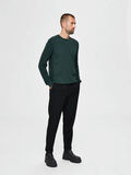 Selected CREW NECK - PULLOVER, Darkest Spruce, highres - 16076483_DarkestSpruce_807146_005.jpg