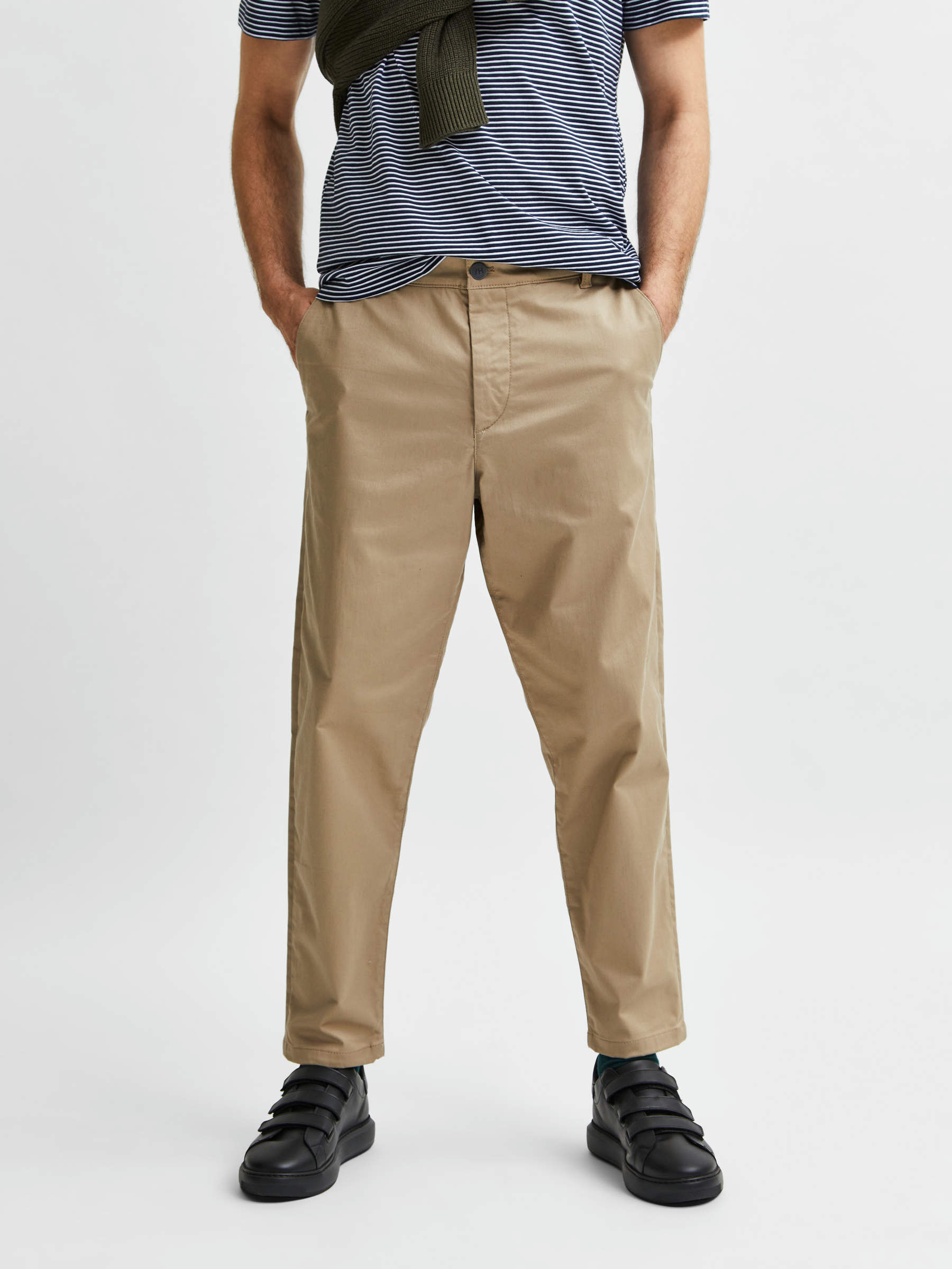 SLIM TAPERED 172 TROUSERS (Brown) | Selected®