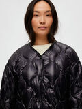 Selected OVERSIZED RE:DOWN® QUILTED JACKET, Black, highres - 16088008_Black_006.jpg