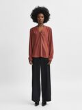 Selected HENLEY V-NECK STRAIGHT FIT TOP, Chili Oil, highres - 16079688_ChiliOil_005.jpg