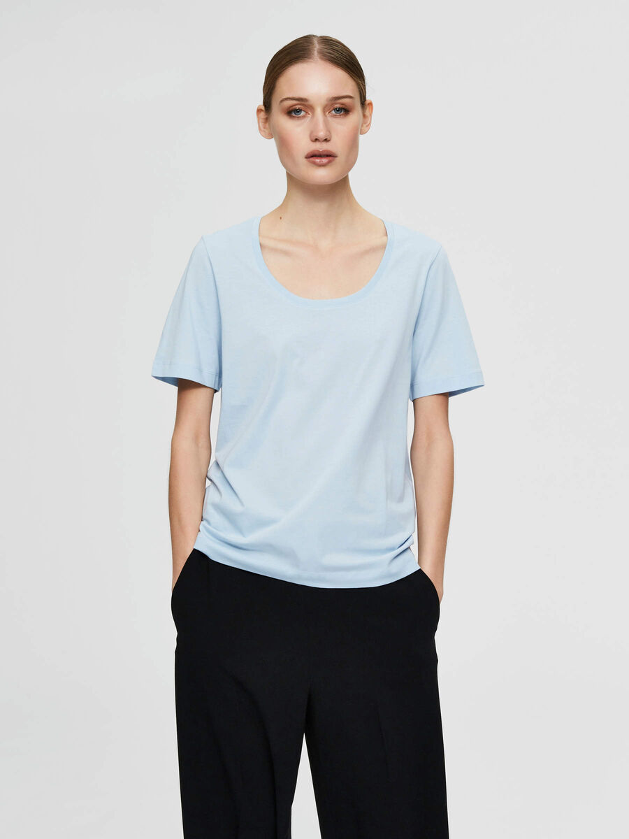 Selected WIDE NECK - T-SHIRT, Cashmere Blue, highres - 16077339_CashmereBlue_003.jpg
