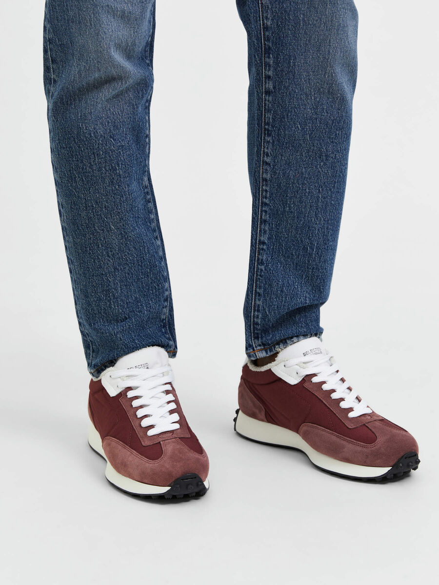 Selected RUNNING TRAINERS, Ash Rose, highres - 16084098_AshRose_003.jpg