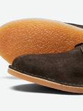 Selected DESERT BOOTS EN DAIM - BOTTINES CHUKKA, Demitasse, highres - 16071034_Demitasse_006.jpg