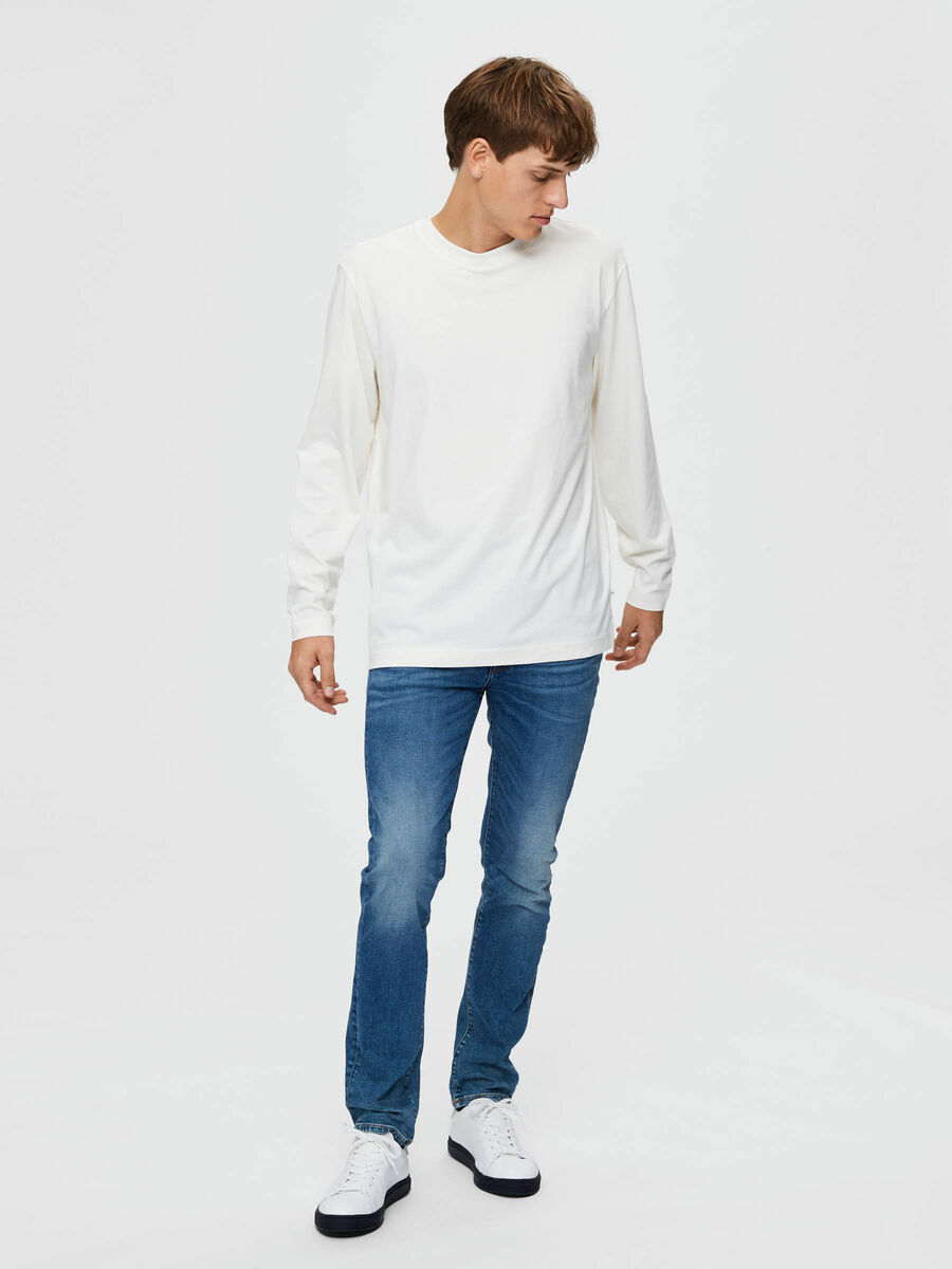 Selected CASUAL FIT T-SHIRT MET LANGE MOUWEN, Egret, highres - 16078605_Egret_005.jpg