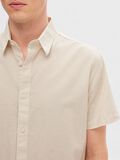 Selected COTTON BLEND SHORT SLEEVED SHIRT, Pure Cashmere, highres - 16079053_PureCashmere_006.jpg