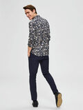 Selected CON ESTAMPADO TROPICAL - CAMISA, Maritime Blue, highres - 16068977_MaritimeBlue_701663_004.jpg