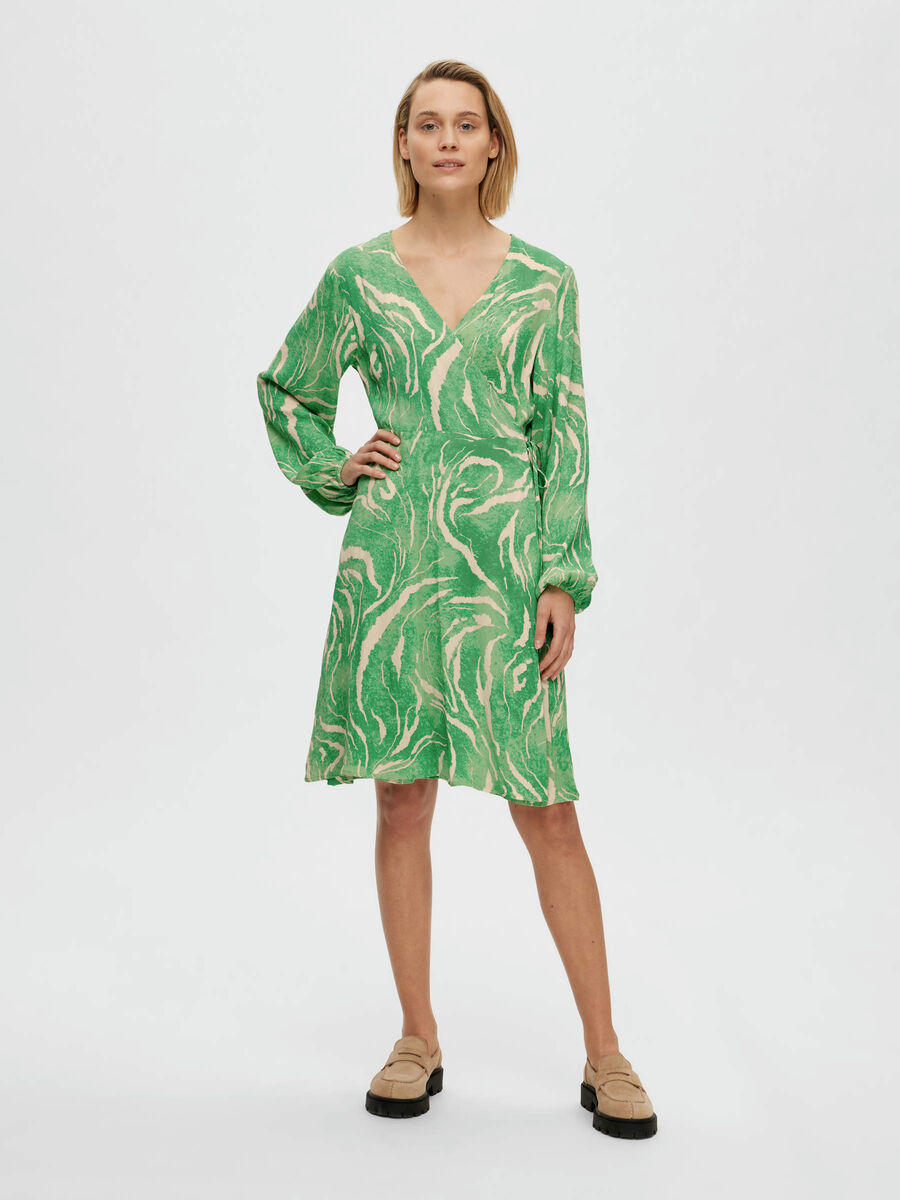 Selected PRINTED CURVE ROBE CACHE-CŒUR, Absinthe Green, highres - 16089713_AbsintheGreen_1044028_005.jpg