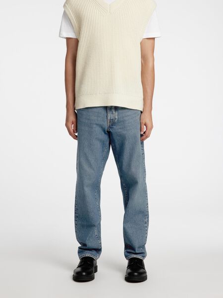 Selected LIGHT WASH REGULAR TAPERED FIT JEANS, Blue Denim, highres - 16094387_BlueDenim_003.jpg