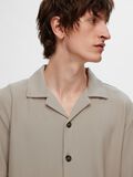 Selected RIBBED CUBAN COLLAR SHORT SLEEVED SHIRT, Pure Cashmere, highres - 16090778_PureCashmere_006.jpg