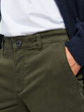 Selected 196 STRAIGHT FIT FLEX CHINOS, Forest Night, highres - 16074057_ForestNight_006.jpg