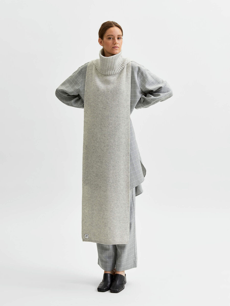 Selected LONG KNITTED VEST, Light Grey Melange, highres - 16080999_LightGreyMelange_003.jpg