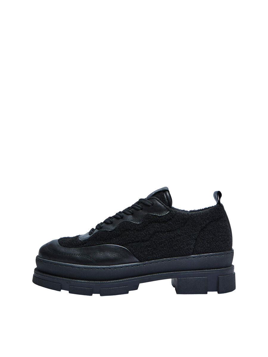 Selected PLATFORM TRAINERS, Black, highres - 16082295_Black_001.jpg