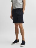 Selected LOOK CARGO EXTENSIBLE SUR MESURE SHORT, Navy Blazer, highres - 16079023_NavyBlazer_003.jpg