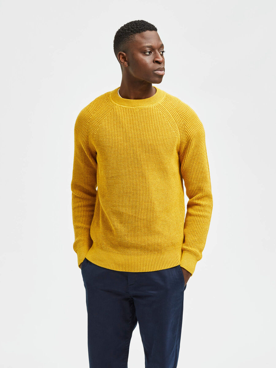 Selected CREW NECK KNITTED PULLOVER, Honey, highres - 16082448_Honey_906661_003.jpg