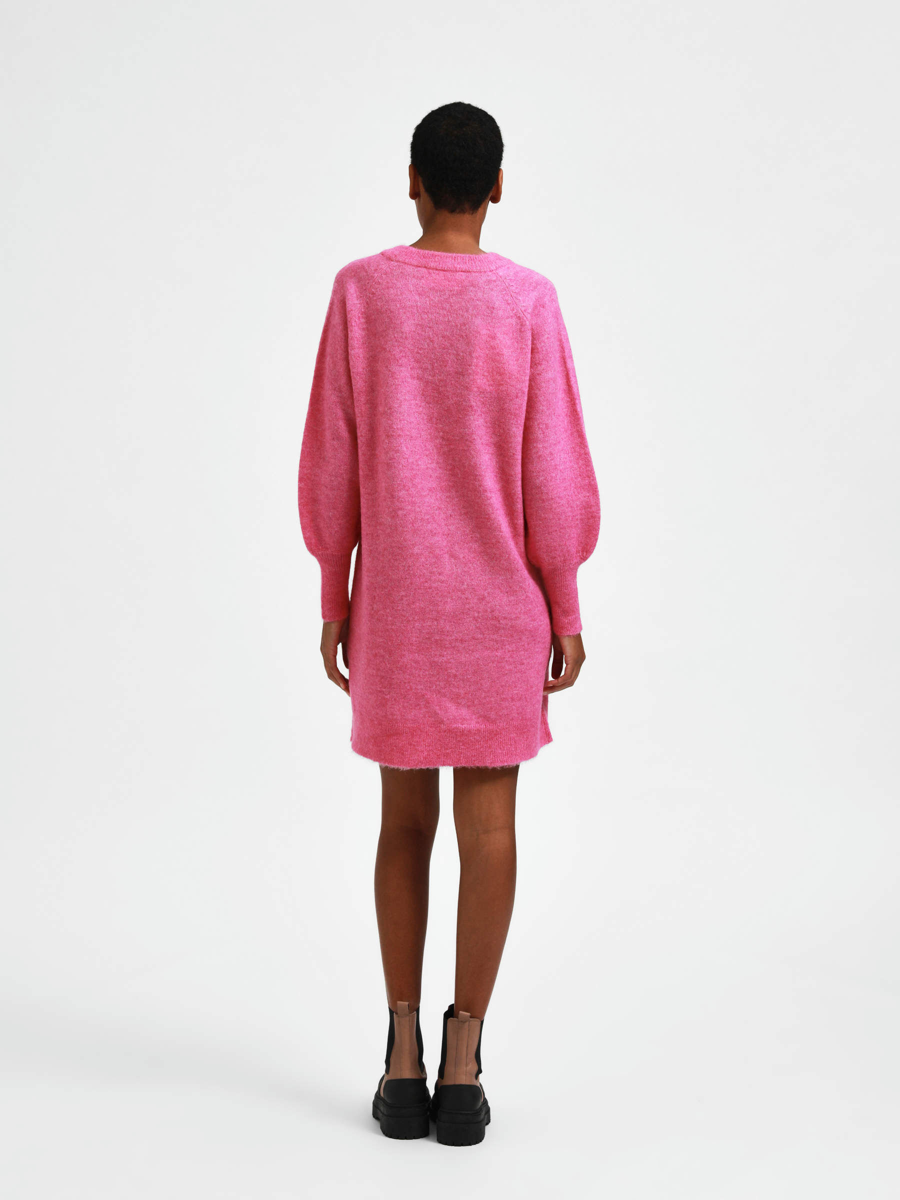Long sleeved knitted dress | Selected