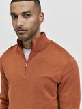 Selected HALF-ZIP KNITTED JUMPER, Bombay Brown, highres - 16074687_BombayBrown_779218_006.jpg