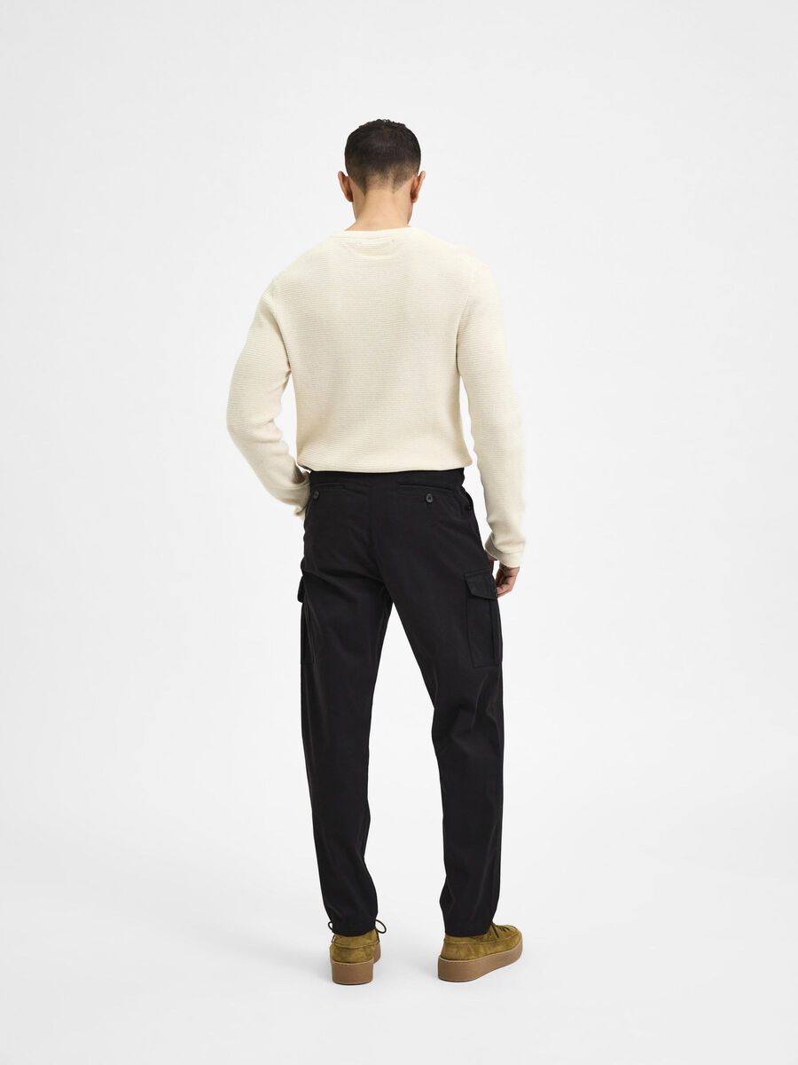 172 SLIM TAPERED FIT CARGO TROUSERS | Black | SELECTED HOMME®