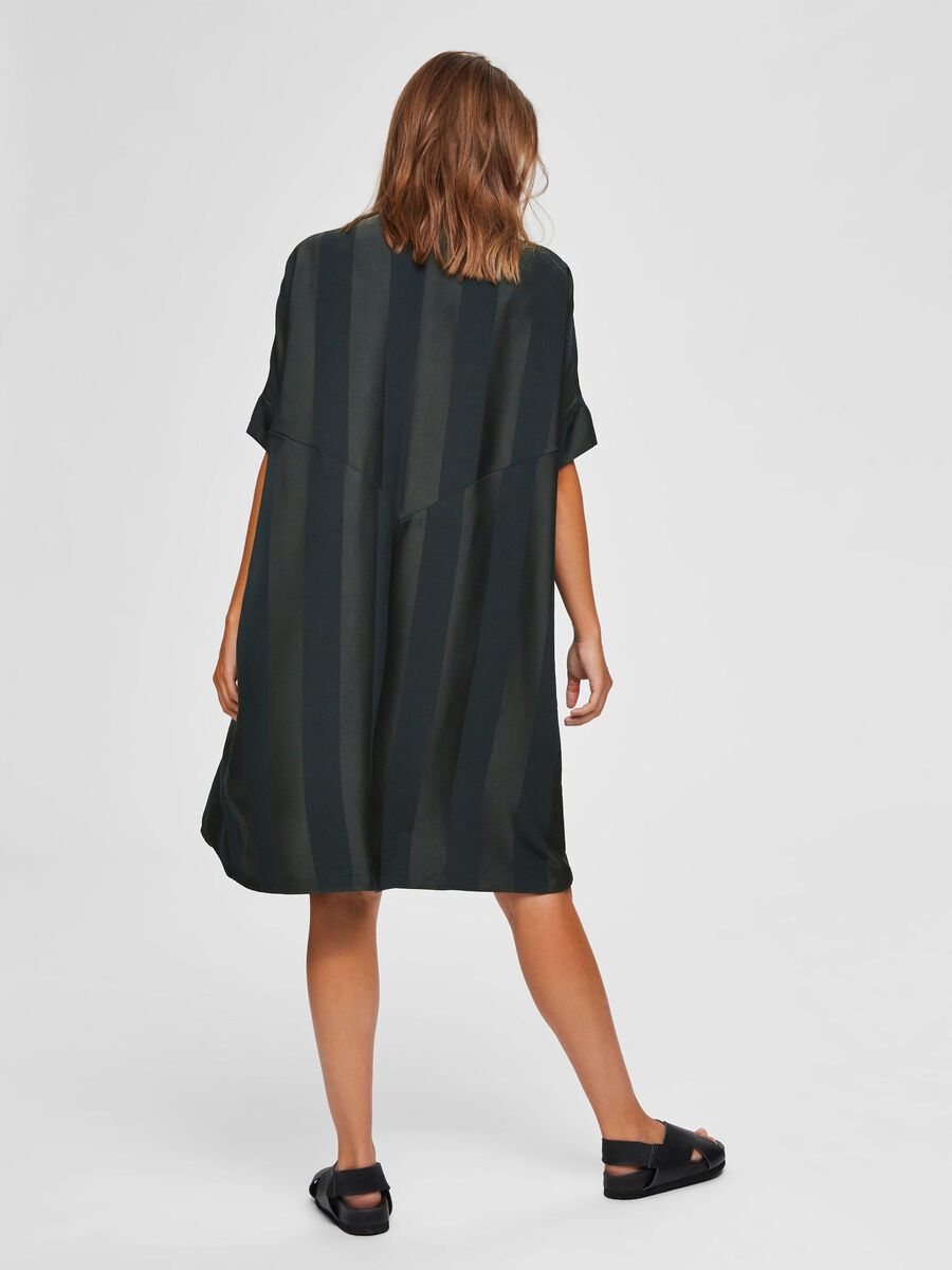 Selected OVERSIZED MINI DRESS, Scarab, highres - 16068194_Scarab_004.jpg