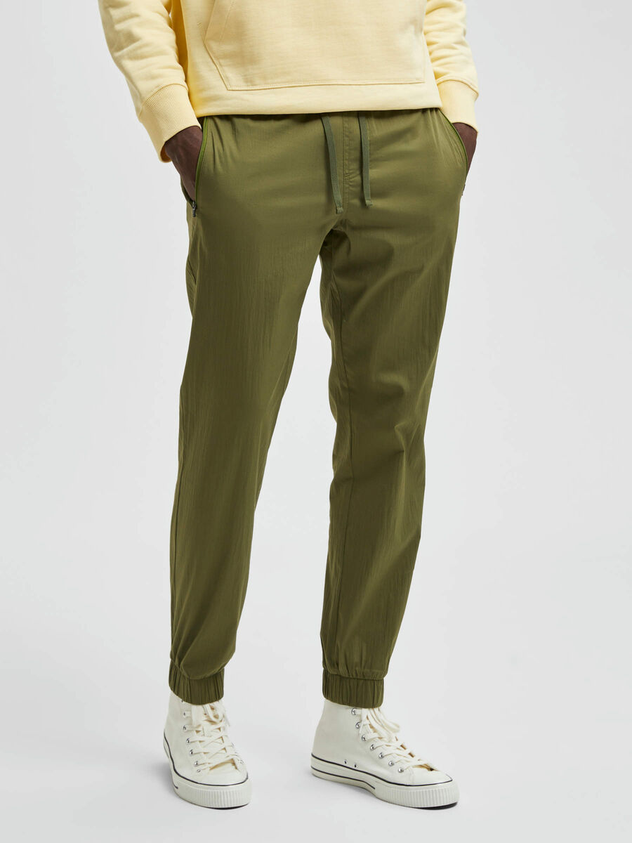 Selected SPORT CHINOS, Winter Moss, highres - 16083845_WinterMoss_003.jpg