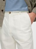 Selected TAPERED CHINO, Cloud Dancer, highres - 16089420_CloudDancer_006.jpg