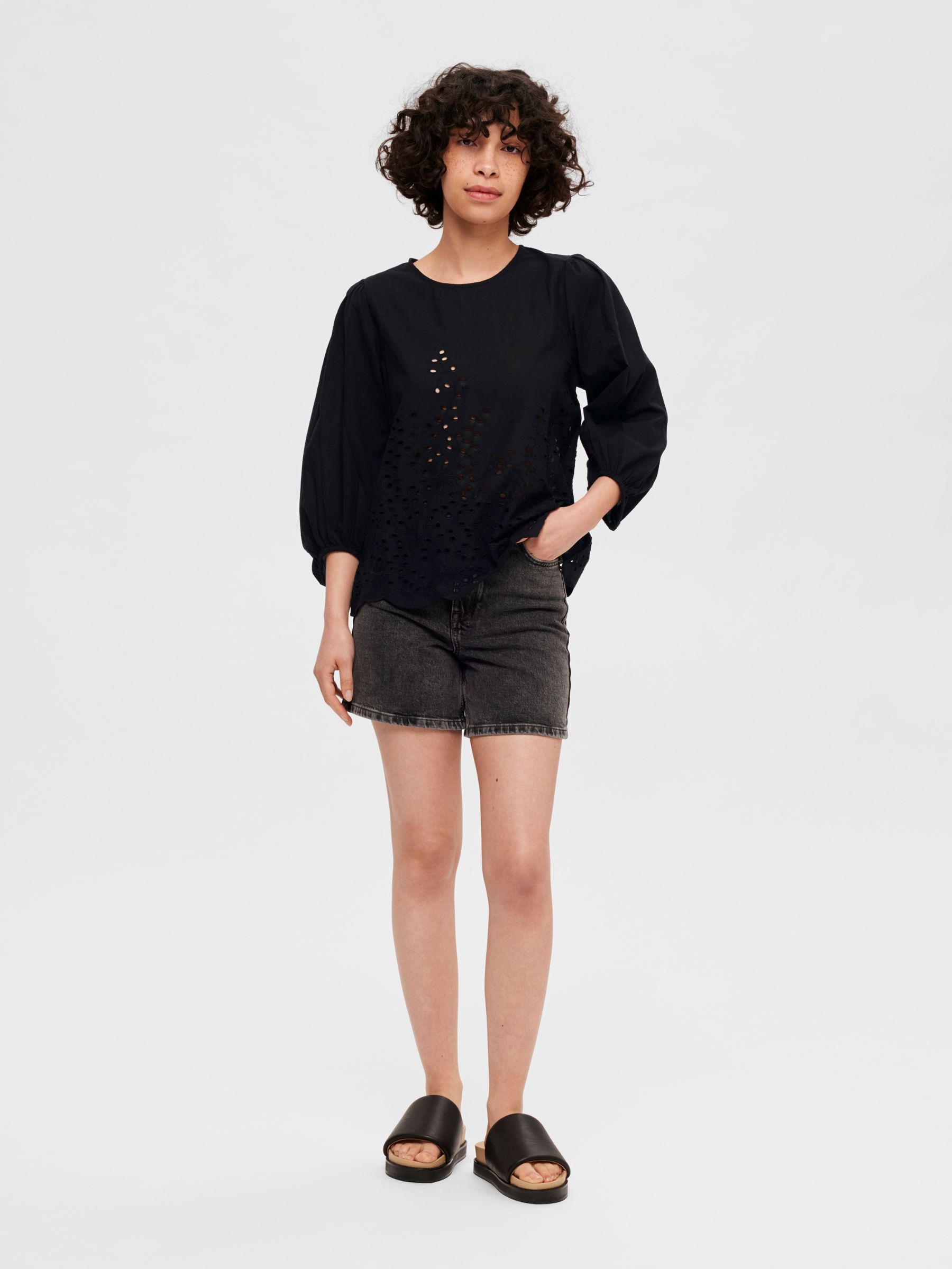 BRODERIE ANGLAISE BLOUSE Noir SELECTED FEMME