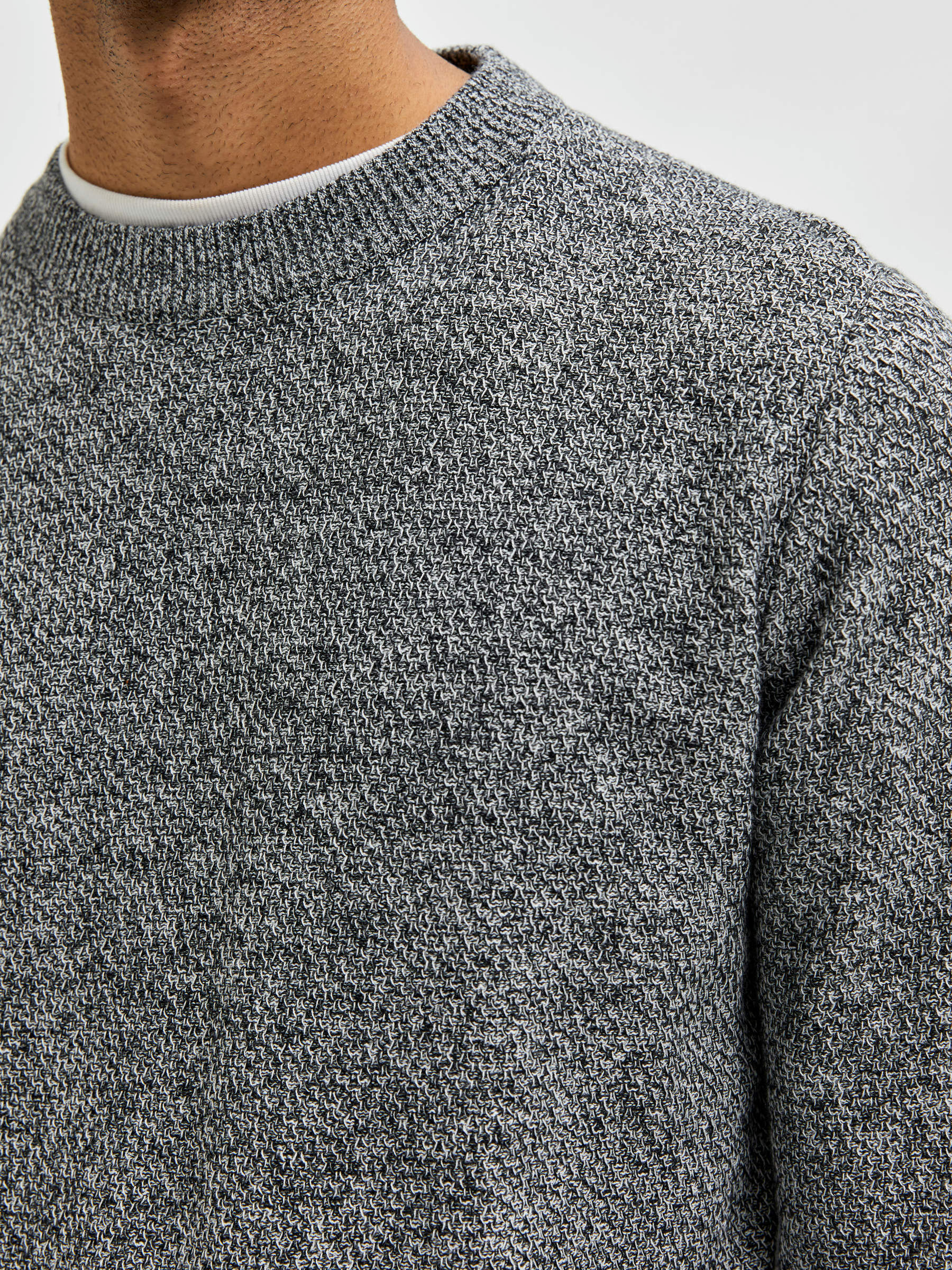 black pepper jumpers