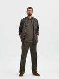 Selected 220 LOOSE FIT FLEX CHINOS, Forest Night, highres - 16080159_ForestNight_005.jpg