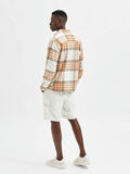 Selected PLAID OVERSHIRT, Orange, highres - 16083606_Orange_915179_004.jpg