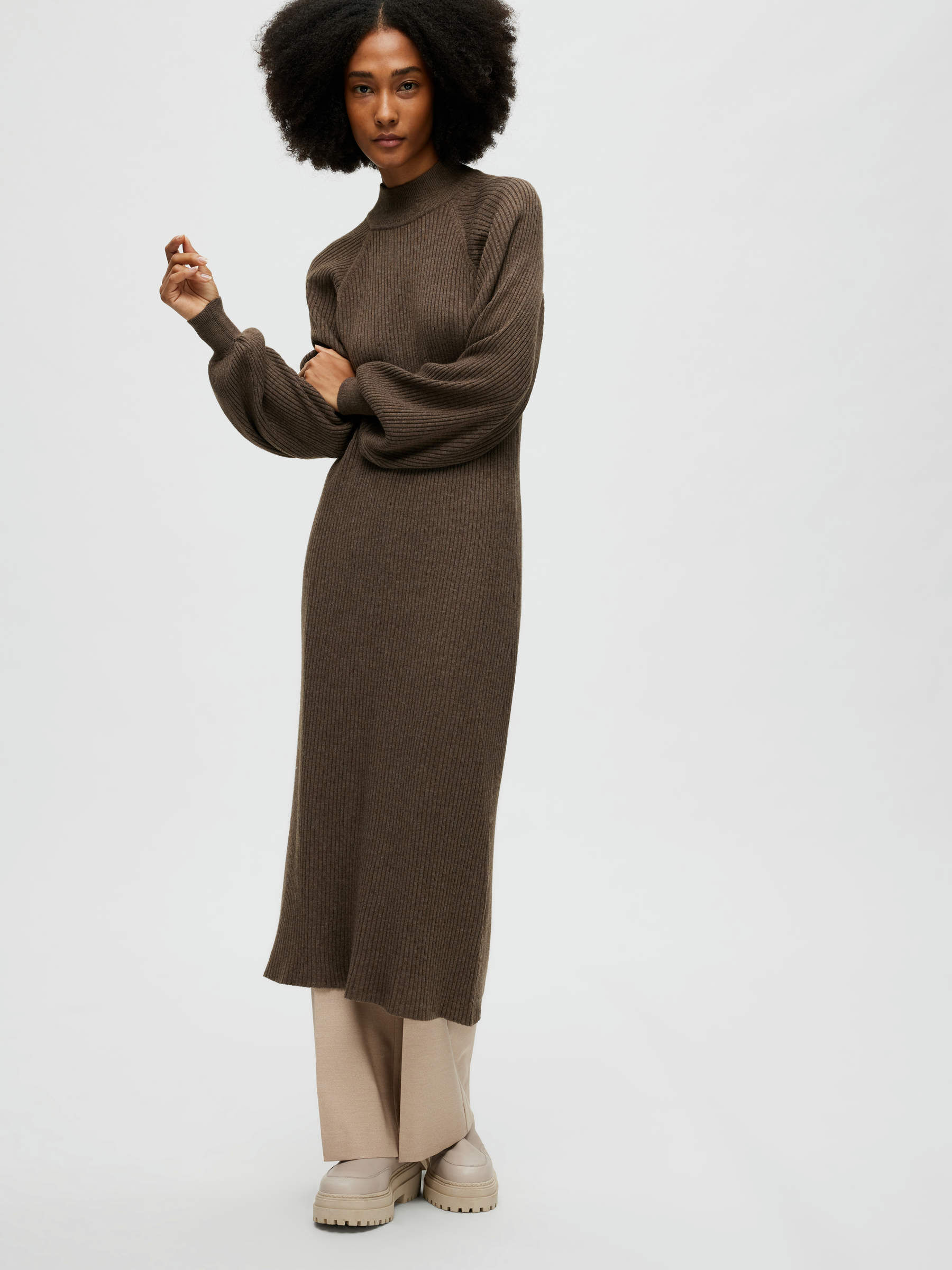 GEBREIDE MAXI JURK Bruin SELECTED FEMME