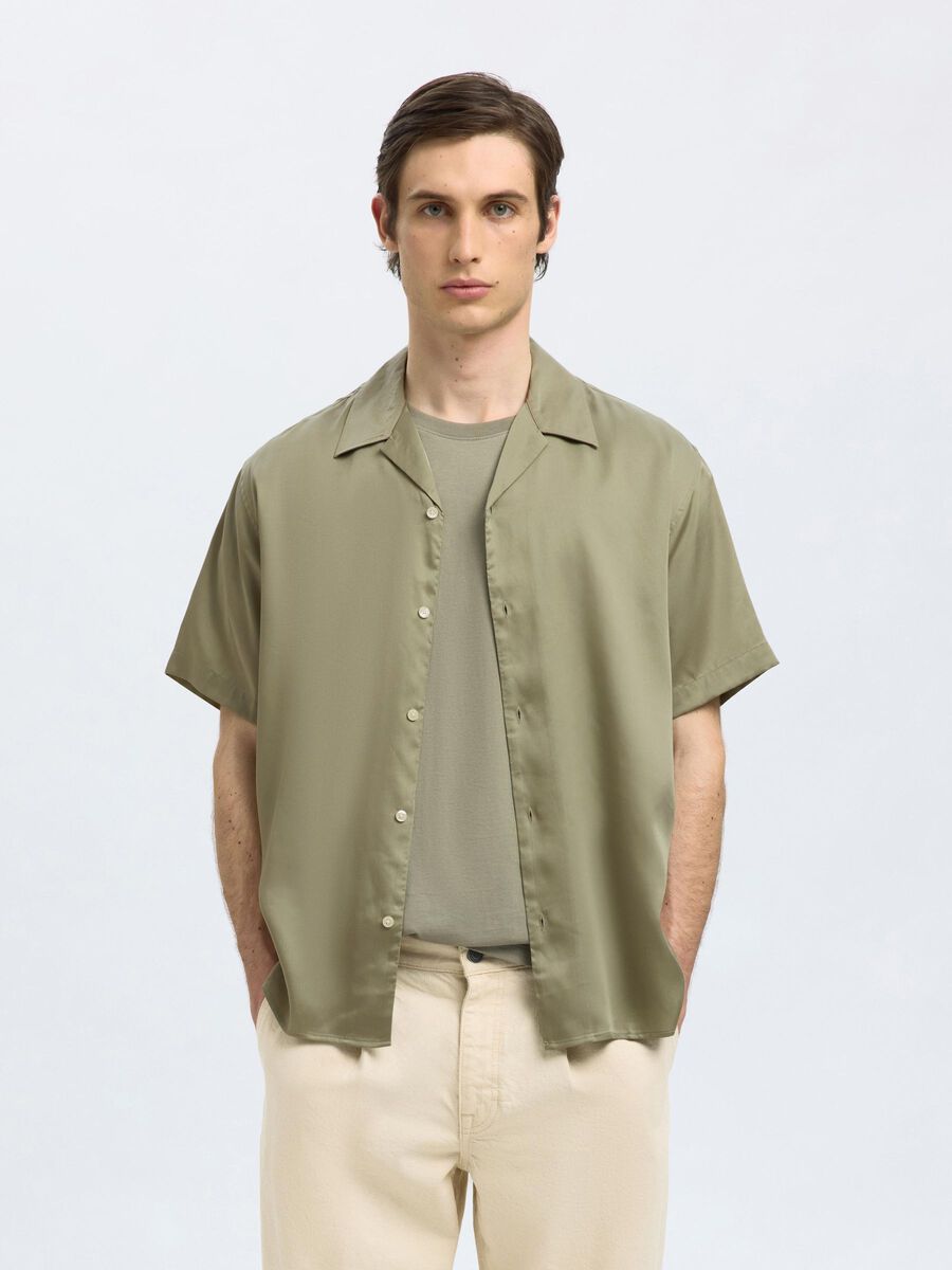 Selected TEJIDO DE SATÉN CAMISA DE MANGA CORTA, Vetiver, highres - 16098137_Vetiver_003.jpg