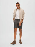 Selected COMFORT FIT SHORTS, Dark Shadow, highres - 16083844_DarkShadow_005.jpg