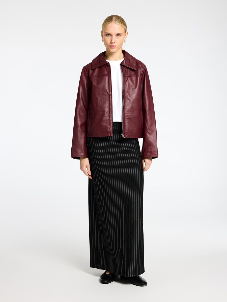 Shop the Look - slfpsy2024_content_nov_9_1747316569599_16095917_Zinfandel_005.jpg