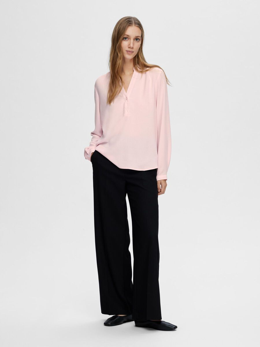 Shop the Look - slfpsy2023w46monnov14_1699882038653_16079688_CradlePink_005.jpg