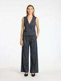 Shop the Look - slfpsy2024_content_nov_13_1747316569117_16095681_SteelGray_005.jpg